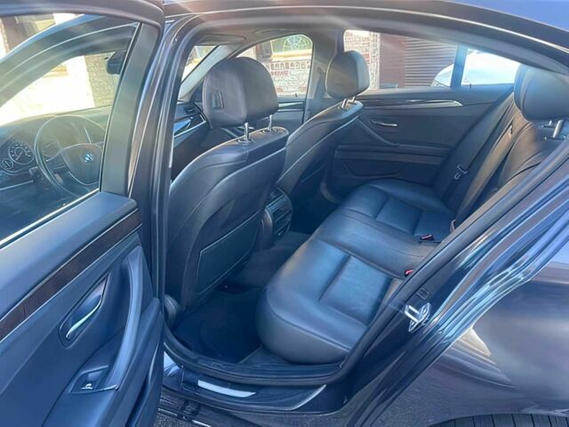 Сірий БМВ 5 Серія, об'ємом двигуна 3 л та пробігом 78 тис. км за 12700 $, фото 12 на Automoto.ua