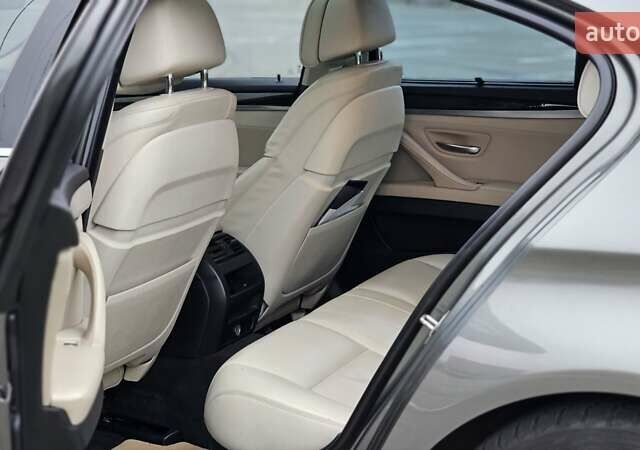 Сірий БМВ 5 Серія, об'ємом двигуна 3 л та пробігом 122 тис. км за 18100 $, фото 15 на Automoto.ua