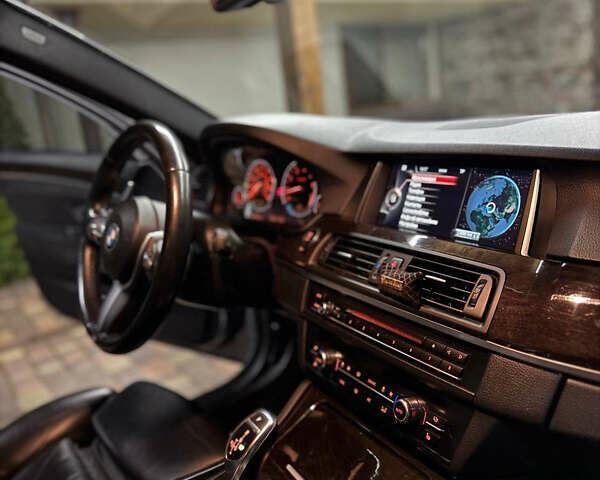 Сірий БМВ 5 Серія, об'ємом двигуна 2.98 л та пробігом 198 тис. км за 22500 $, фото 36 на Automoto.ua