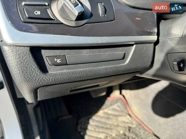 БМВ 5 Серия 2015 в Львове на Automoto.ua Серый БМВ 5 Серия, объемом двигателя 2 л и пробегом 216 тыс. км за 14900 $, фото 13 на Automoto.ua