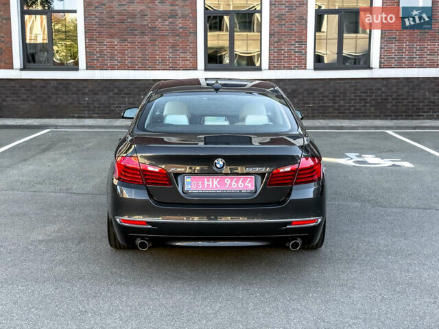 Серый БМВ 5 Серия, объемом двигателя 3 л и пробегом 101 тыс. км за 23400 $, фото 15 на Automoto.ua