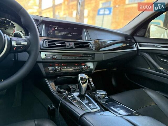 Серый БМВ 5 Серия, объемом двигателя 3 л и пробегом 183 тыс. км за 23550 $, фото 14 на Automoto.ua