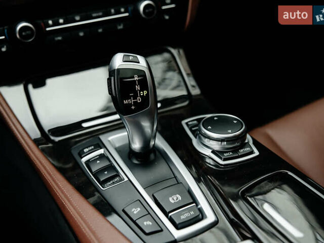 Сірий БМВ 5 Серія, об'ємом двигуна 2 л та пробігом 138 тис. км за 17100 $, фото 13 на Automoto.ua