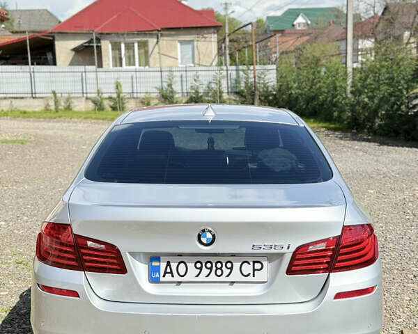 Серый БМВ 5 Серия, объемом двигателя 3 л и пробегом 145 тыс. км за 19400 $, фото 3 на Automoto.ua