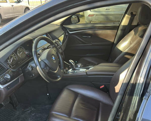 Сірий БМВ 5 Серія, об'ємом двигуна 3 л та пробігом 139 тис. км за 20500 $, фото 6 на Automoto.ua