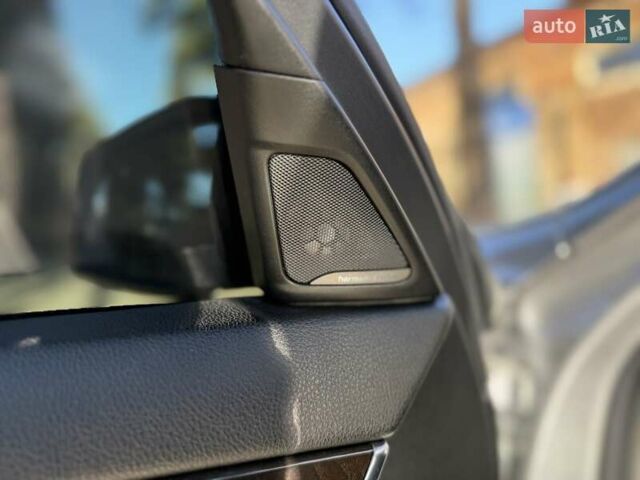 Серый БМВ 5 Серия, объемом двигателя 3 л и пробегом 183 тыс. км за 23550 $, фото 24 на Automoto.ua