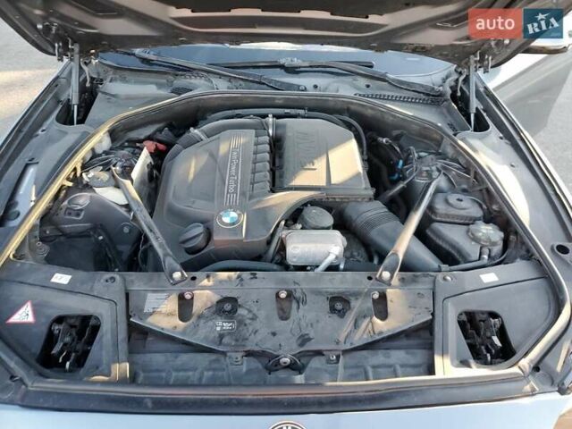 Сірий БМВ 5 Серія, об'ємом двигуна 2.98 л та пробігом 112 тис. км за 2900 $, фото 10 на Automoto.ua