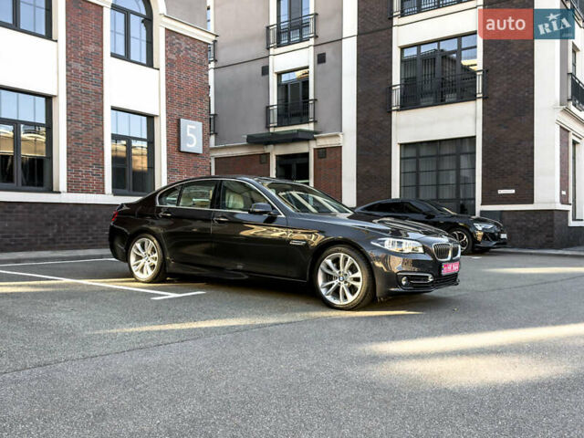 Серый БМВ 5 Серия, объемом двигателя 3 л и пробегом 101 тыс. км за 23400 $, фото 9 на Automoto.ua