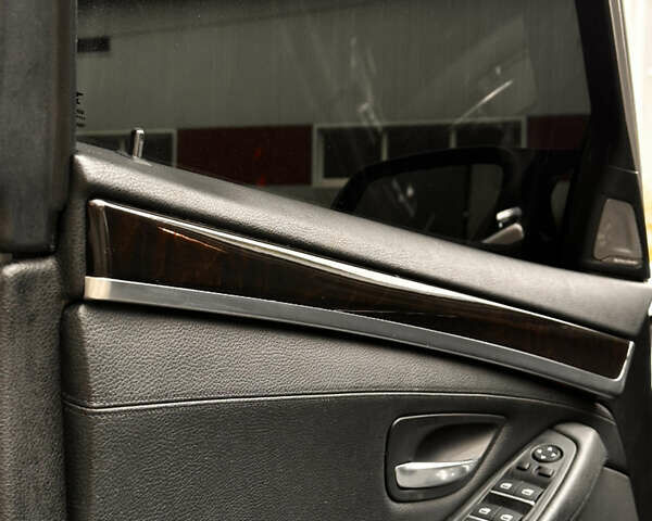 Серый БМВ 5 Серия, объемом двигателя 2 л и пробегом 365 тыс. км за 14350 $, фото 45 на Automoto.ua