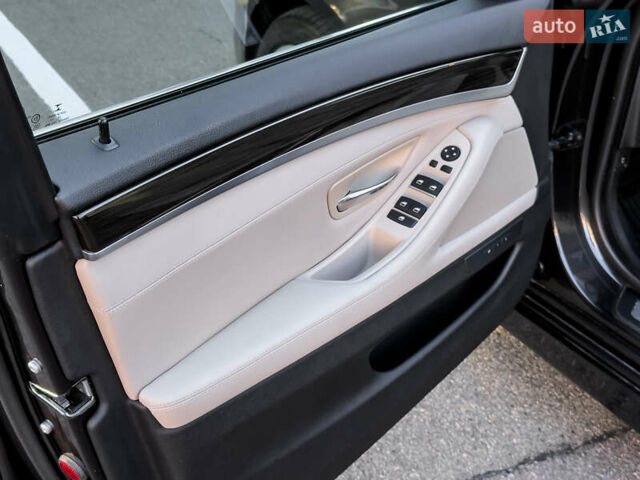 Серый БМВ 5 Серия, объемом двигателя 3 л и пробегом 101 тыс. км за 23400 $, фото 33 на Automoto.ua
