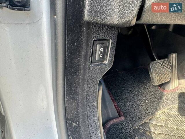 БМВ 5 Серия 2015 в Львове на Automoto.ua Серый БМВ 5 Серия, объемом двигателя 2 л и пробегом 216 тыс. км за 14900 $, фото 18 на Automoto.ua