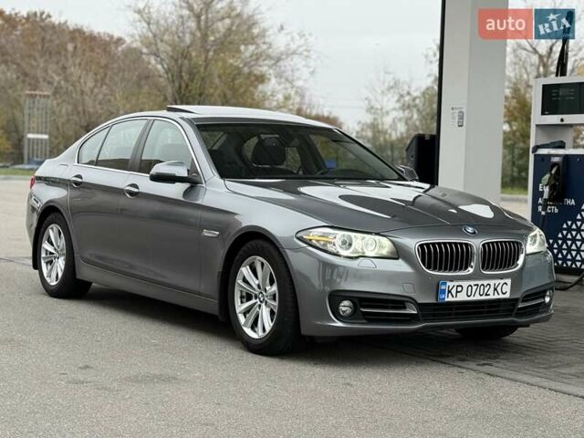 Серый БМВ 5 Серия, объемом двигателя 2 л и пробегом 61 тыс. км за 19999 $, фото 2 на Automoto.ua