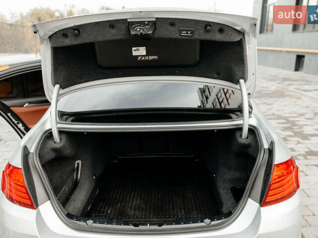 Сірий БМВ 5 Серія, об'ємом двигуна 2 л та пробігом 138 тис. км за 17100 $, фото 21 на Automoto.ua