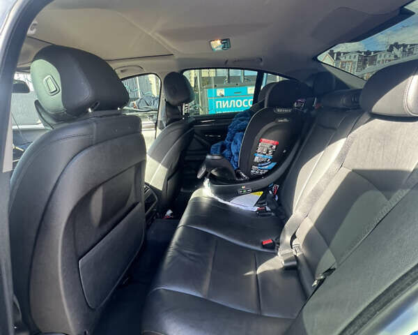 Серый БМВ 5 Серия, объемом двигателя 2.98 л и пробегом 100 тыс. км за 19500 $, фото 7 на Automoto.ua