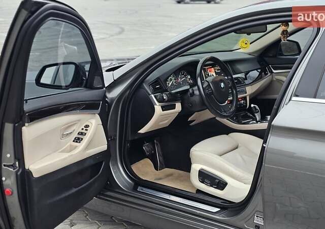 Сірий БМВ 5 Серія, об'ємом двигуна 3 л та пробігом 122 тис. км за 18100 $, фото 16 на Automoto.ua