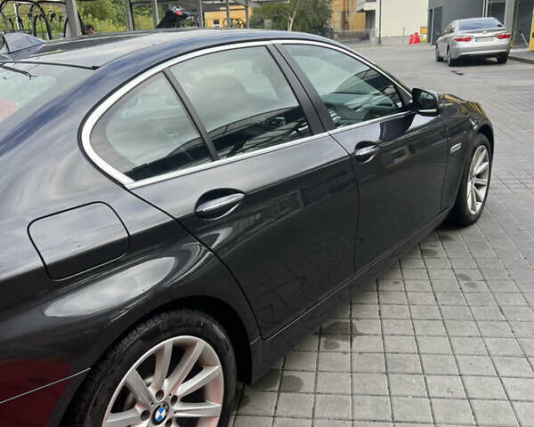 Серый БМВ 5 Серия, объемом двигателя 2.98 л и пробегом 167 тыс. км за 18700 $, фото 7 на Automoto.ua