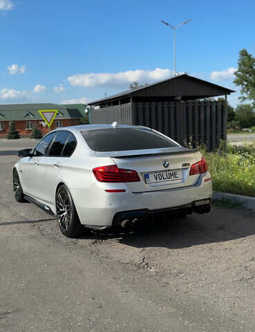 Серый БМВ 5 Серия, объемом двигателя 2.98 л и пробегом 129 тыс. км за 20500 $, фото 12 на Automoto.ua