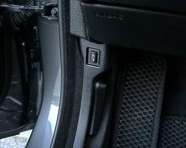 Сірий БМВ 5 Серія, об'ємом двигуна 3 л та пробігом 164 тис. км за 17000 $, фото 77 на Automoto.ua