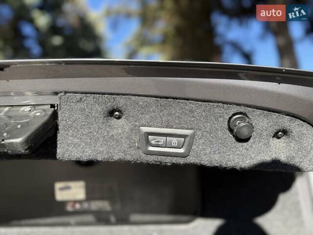 Серый БМВ 5 Серия, объемом двигателя 3 л и пробегом 183 тыс. км за 23550 $, фото 41 на Automoto.ua