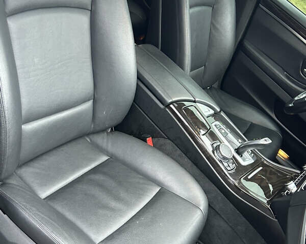 Серый БМВ 5 Серия, объемом двигателя 2.98 л и пробегом 101 тыс. км за 17200 $, фото 25 на Automoto.ua