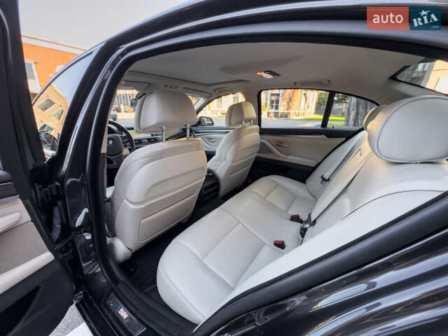 Серый БМВ 5 Серия, объемом двигателя 3 л и пробегом 101 тыс. км за 23400 $, фото 42 на Automoto.ua