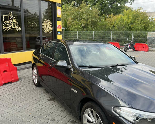 Серый БМВ 5 Серия, объемом двигателя 2.98 л и пробегом 167 тыс. км за 18700 $, фото 3 на Automoto.ua