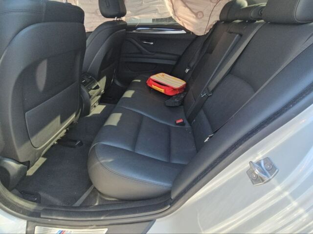 Сірий БМВ 5 Серія, об'ємом двигуна 2 л та пробігом 99 тис. км за 13600 $, фото 21 на Automoto.ua