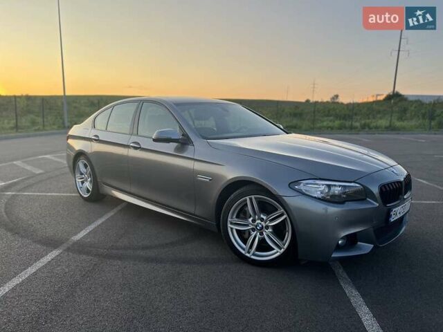 БМВ 5 Серия 2016 в Киеве на Automoto.ua Серый БМВ 5 Серия, объемом двигателя 2.98 л и пробегом 106 тыс. км за 20900 $, фото 4 на Automoto.ua