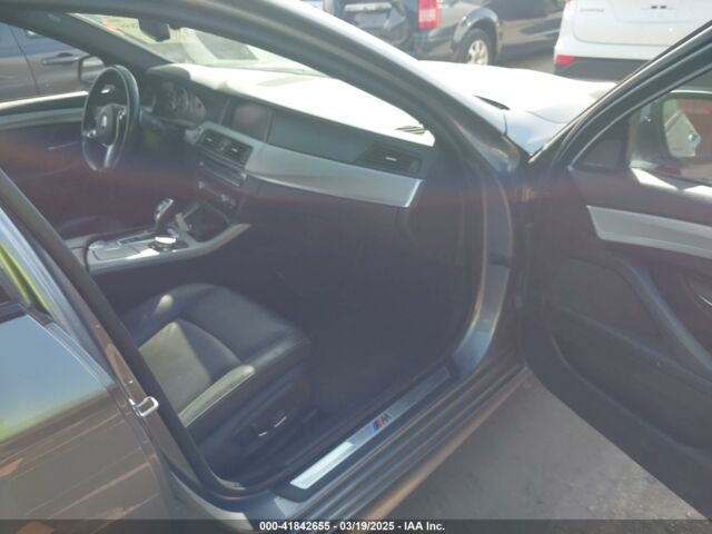 Серый БМВ 5 Серия, объемом двигателя 3 л и пробегом 350 тыс. км за 11500 $, фото 6 на Automoto.ua