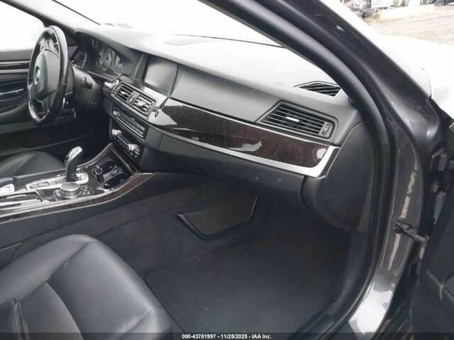 Серый БМВ 5 Серия, объемом двигателя 2 л и пробегом 234 тыс. км за 8500 $, фото 9 на Automoto.ua