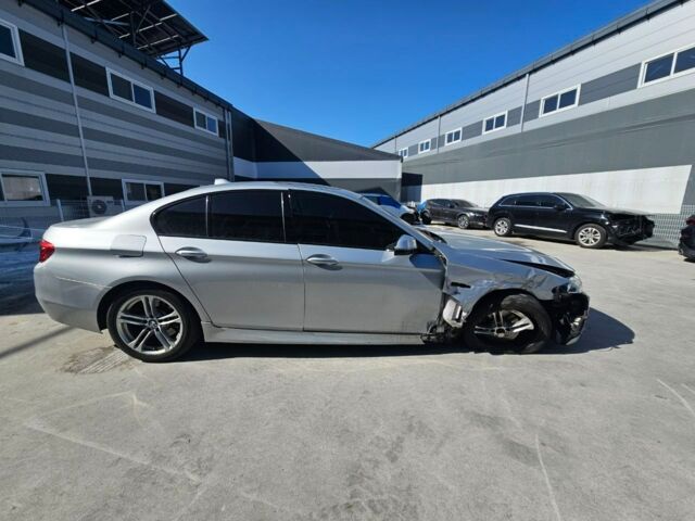 Сірий БМВ 5 Серія, об'ємом двигуна 2 л та пробігом 99 тис. км за 13600 $, фото 6 на Automoto.ua