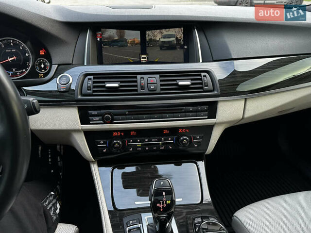 Серый БМВ 5 Серия, объемом двигателя 3 л и пробегом 65 тыс. км за 25500 $, фото 36 на Automoto.ua