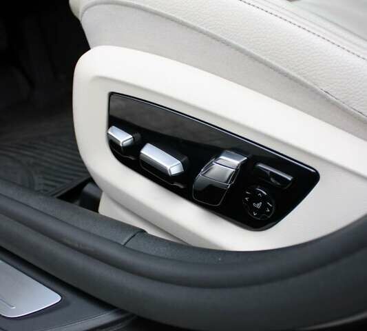 Серый БМВ 5 Серия, объемом двигателя 2.99 л и пробегом 138 тыс. км за 34500 $, фото 22 на Automoto.ua