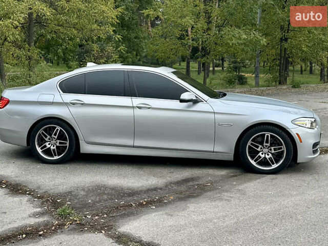 Серый БМВ 5 Серия, объемом двигателя 3 л и пробегом 185 тыс. км за 15000 $, фото 3 на Automoto.ua