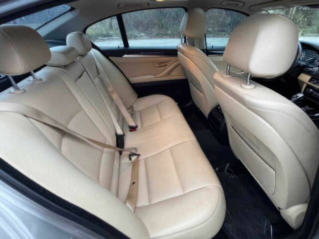 Сірий БМВ 5 Серія, об'ємом двигуна 2 л та пробігом 76 тис. км за 10800 $, фото 10 на Automoto.ua