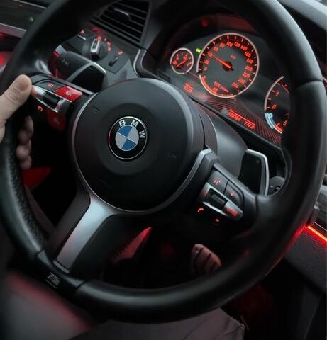 Серый БМВ 5 Серия, объемом двигателя 3 л и пробегом 129 тыс. км за 20500 $, фото 2 на Automoto.ua