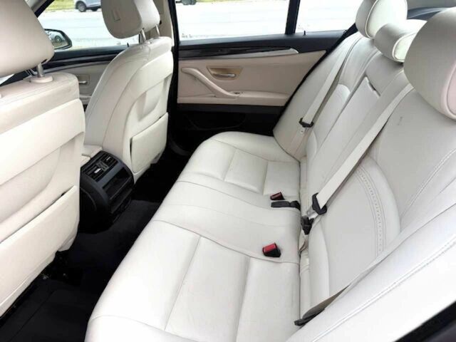 Серый БМВ 5 Серия, объемом двигателя 3 л и пробегом 76 тыс. км за 13000 $, фото 12 на Automoto.ua