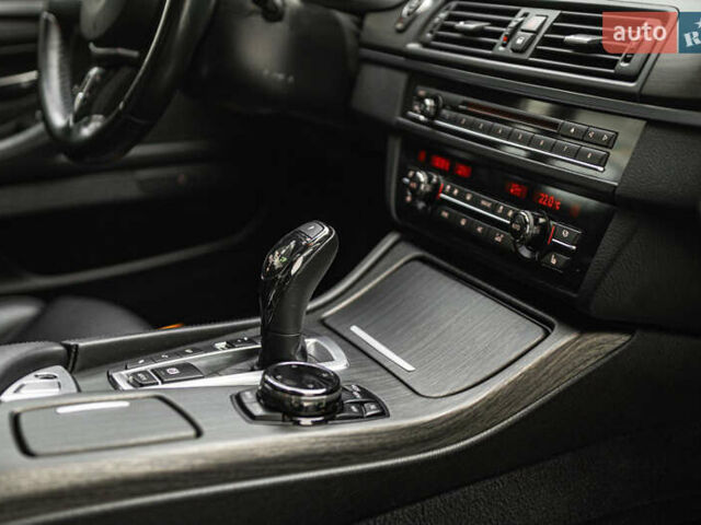 Серый БМВ 5 Серия, объемом двигателя 4.39 л и пробегом 111 тыс. км за 26500 $, фото 21 на Automoto.ua