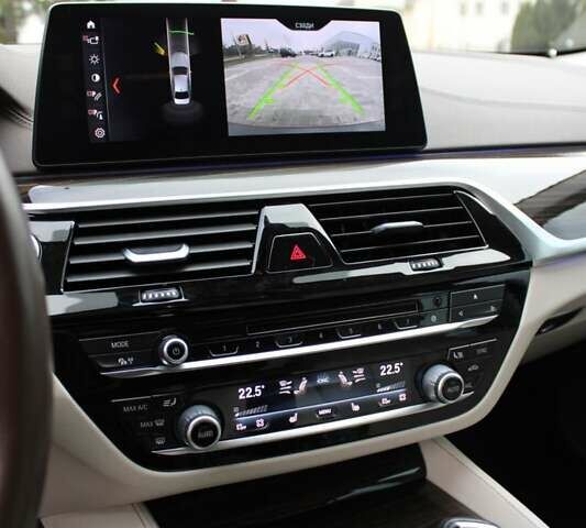 Серый БМВ 5 Серия, объемом двигателя 2.99 л и пробегом 138 тыс. км за 34500 $, фото 19 на Automoto.ua