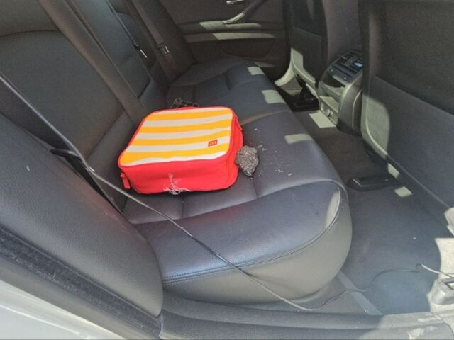 Сірий БМВ 5 Серія, об'ємом двигуна 2 л та пробігом 99 тис. км за 13600 $, фото 23 на Automoto.ua