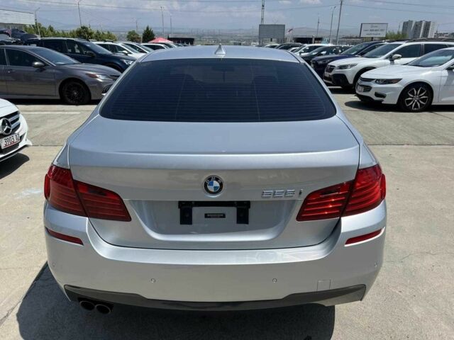 Серый БМВ 5 Серия, объемом двигателя 0 л и пробегом 108 тыс. км за 12300 $, фото 3 на Automoto.ua