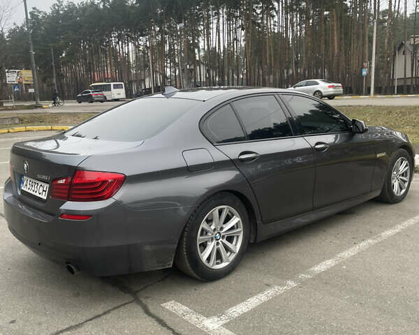 Серый БМВ 5 Серия, объемом двигателя 2.98 л и пробегом 170 тыс. км за 25000 $, фото 22 на Automoto.ua