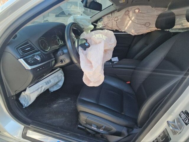 Сірий БМВ 5 Серія, об'ємом двигуна 2 л та пробігом 99 тис. км за 13600 $, фото 34 на Automoto.ua