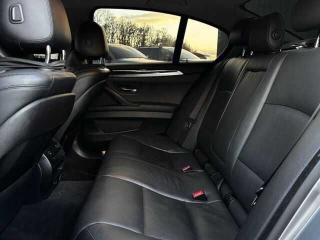 Серый БМВ 5 Серия, объемом двигателя 2 л и пробегом 220 тыс. км за 13300 $, фото 19 на Automoto.ua