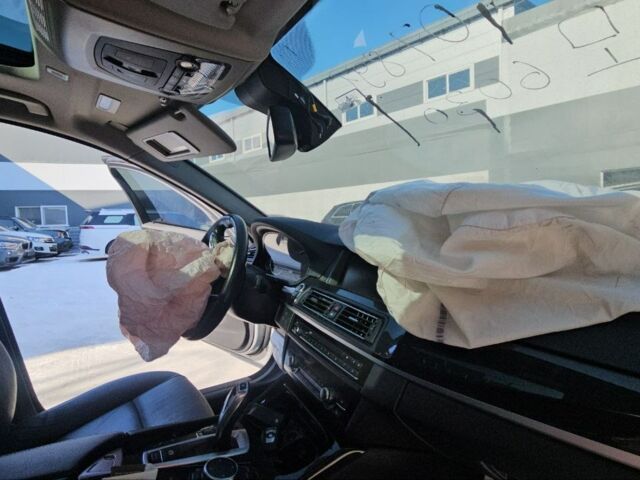 Сірий БМВ 5 Серія, об'ємом двигуна 2 л та пробігом 99 тис. км за 13600 $, фото 18 на Automoto.ua