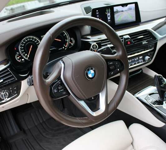 Серый БМВ 5 Серия, объемом двигателя 2.99 л и пробегом 138 тыс. км за 34500 $, фото 17 на Automoto.ua