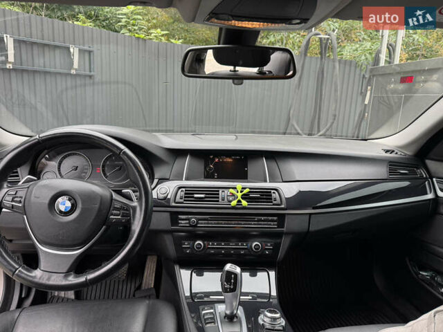 Серый БМВ 5 Серия, объемом двигателя 2 л и пробегом 97 тыс. км за 25000 $, фото 5 на Automoto.ua