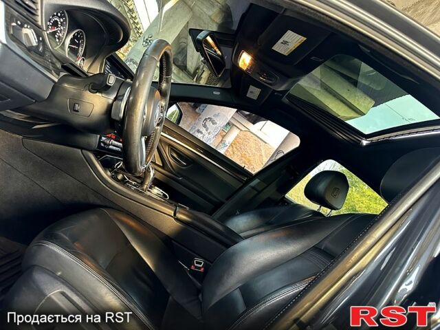 БМВ 5 Серия 2016 в Одессе на Automoto.ua Серый БМВ 5 Серия, объемом двигателя 3 л и пробегом 180 тыс. км за 18000 $, фото 8 на Automoto.ua