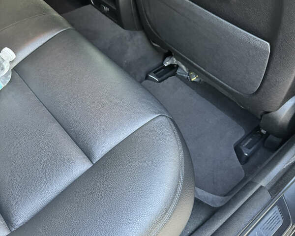 Серый БМВ 5 Серия, объемом двигателя 2 л и пробегом 150 тыс. км за 20000 $, фото 4 на Automoto.ua