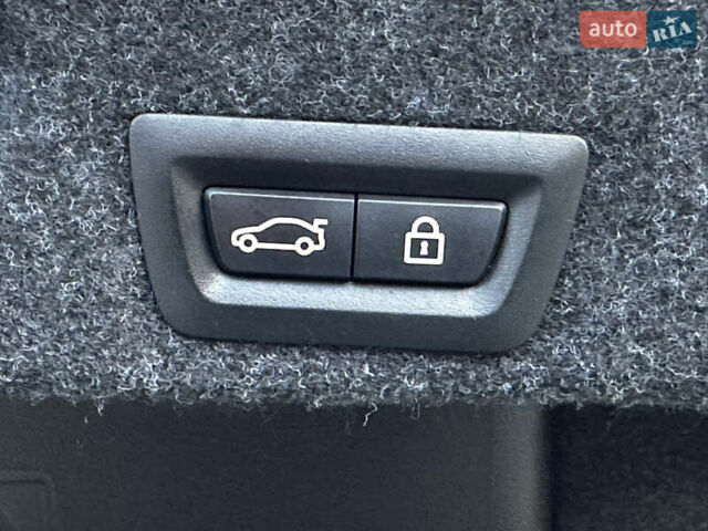 Серый БМВ 5 Серия, объемом двигателя 3 л и пробегом 65 тыс. км за 25500 $, фото 64 на Automoto.ua